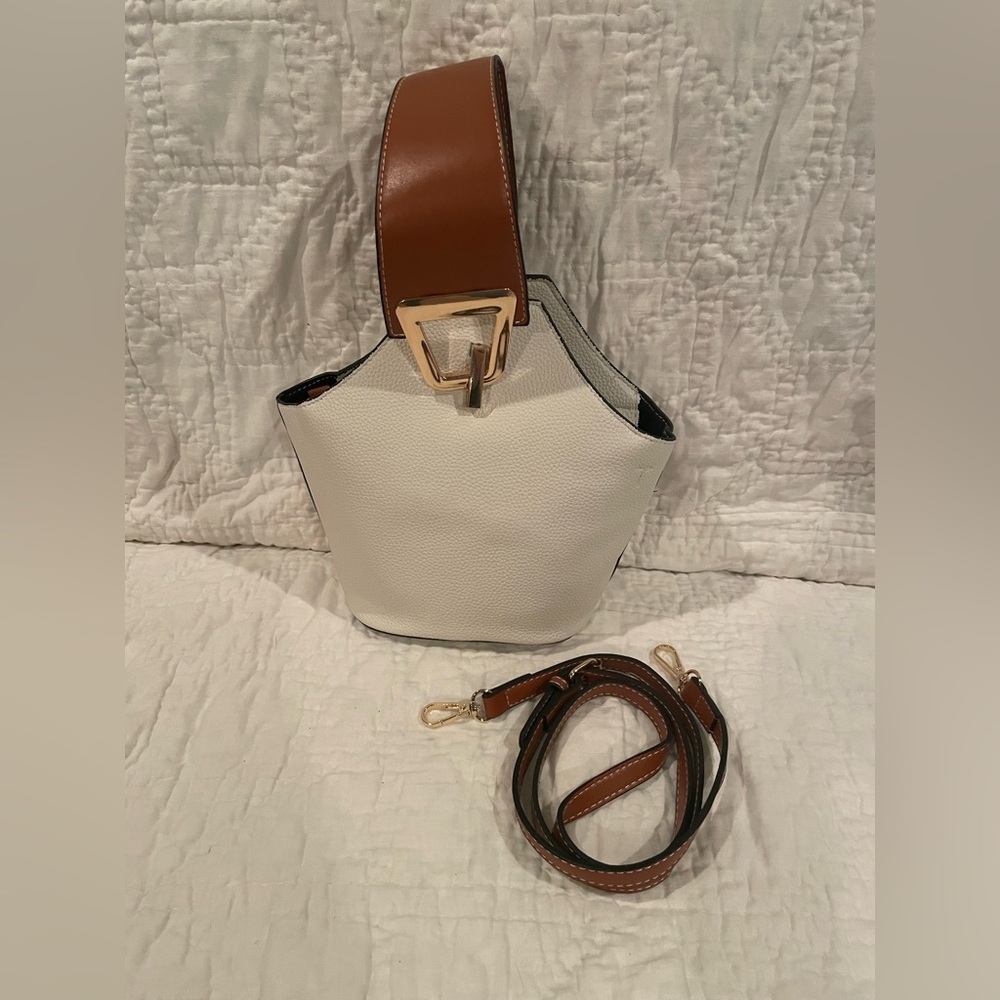 Small Women’s Purse NWOT